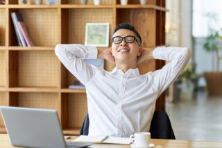 entrepreneur working abroad at a cafe