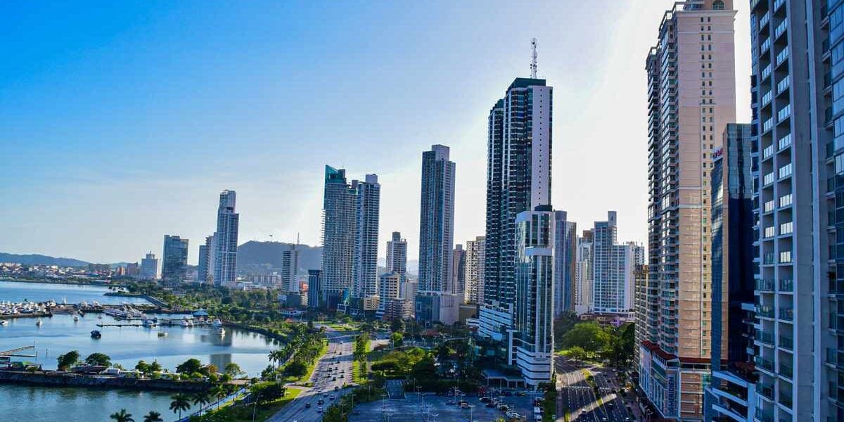 Avenida Balboa in Panama City, Panama